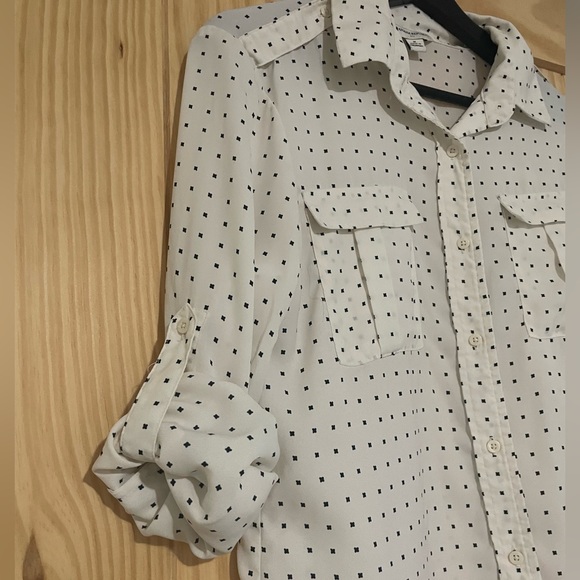 Banana Republic Off-White Button Up Top, Size M - Picture 2 of 5